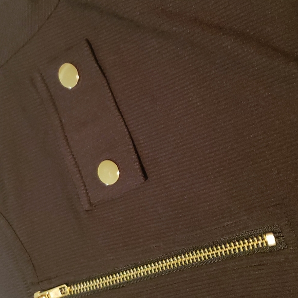 ♥️New boutique Ribbed zipper top - Picture 6 of 10